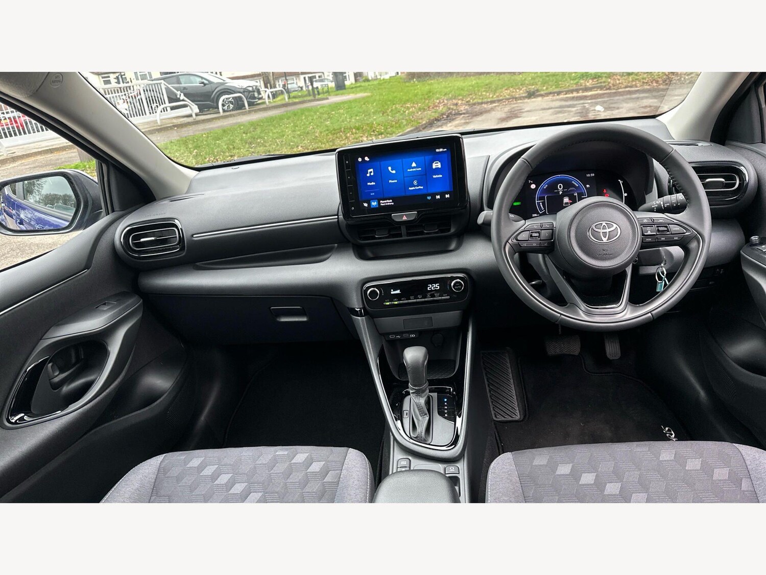 Used Toyota Yaris for sale - 77808566: Photo 7