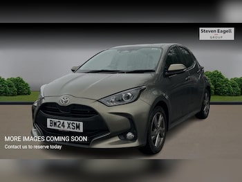 Used Toyota Yaris 2024 for sale - 77400829: Photo