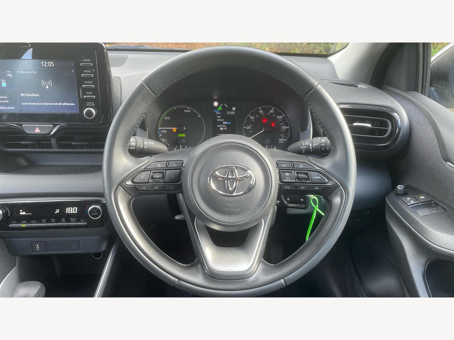 Used Toyota Yaris 2023 for sale - 76326842: Photo 10