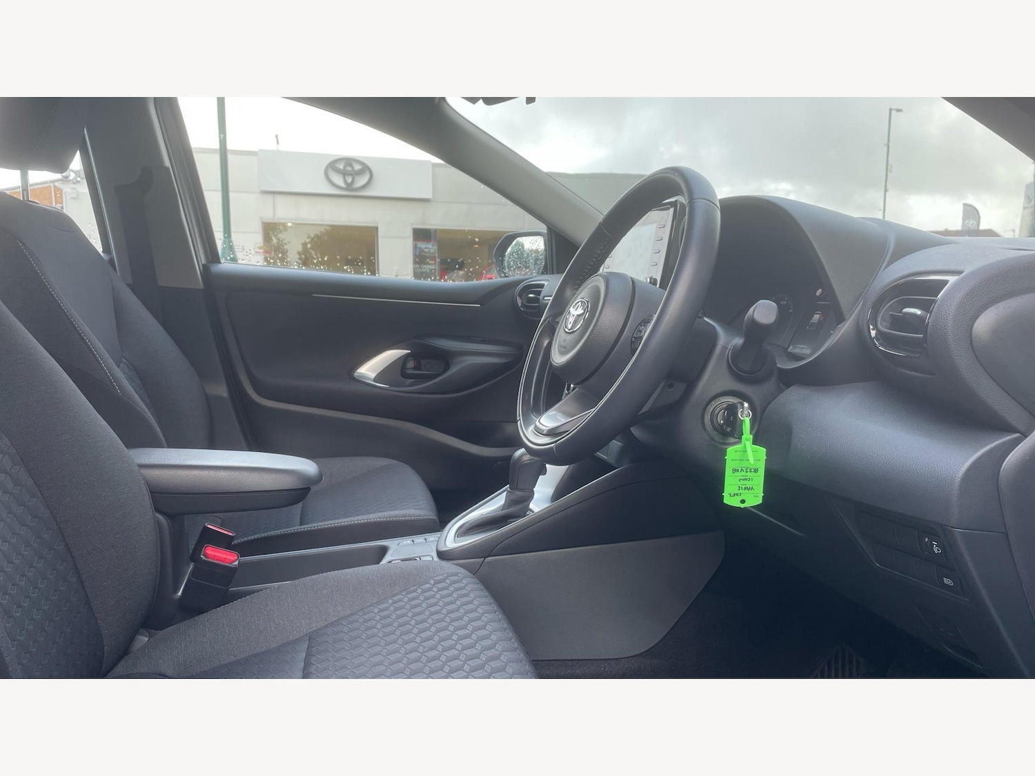 Used Toyota Yaris 2023 for sale - 76326842: Photo 13