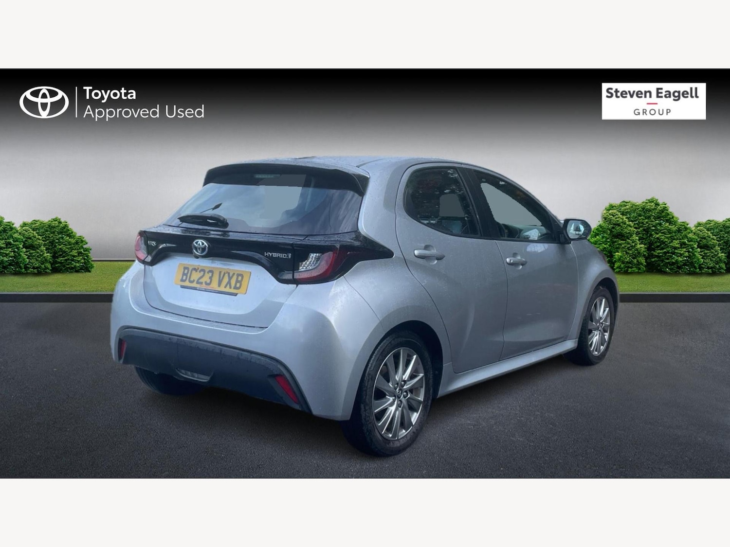 Used Toyota Yaris 2023 for sale - 76326842: Photo 2