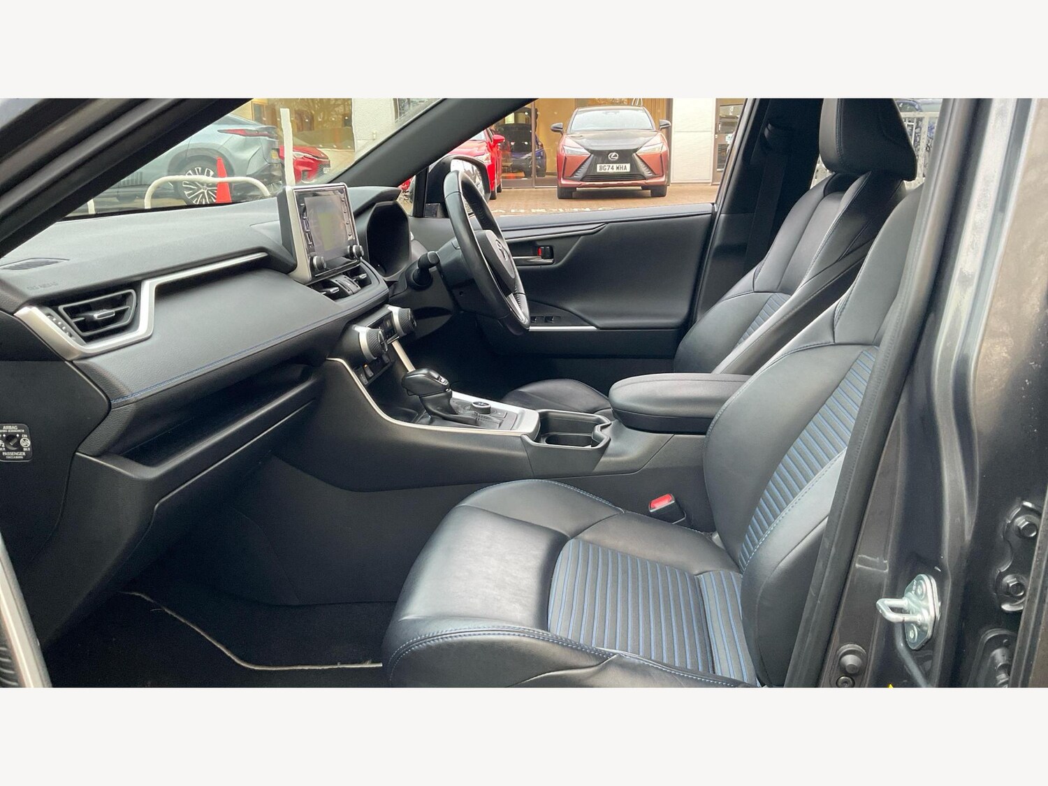 Used Toyota RAV4 2019 for sale - 77255256: Photo 12