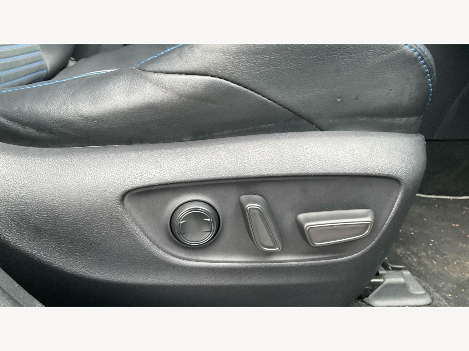 Used Toyota RAV4 2019 for sale - 77255256: Photo 23