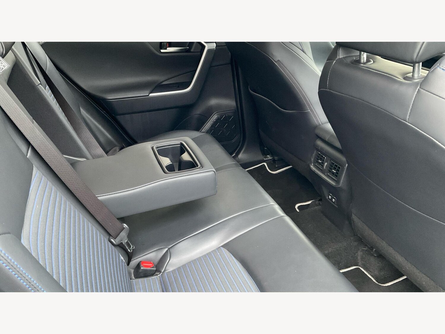 Used Toyota RAV4 2019 for sale - 77255256: Photo 24