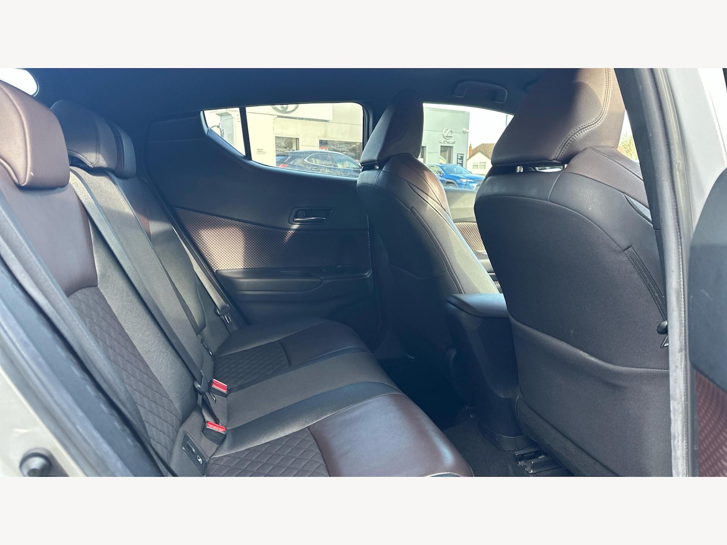 Used Toyota C-HR 2017 for sale - 77400798: Photo 14