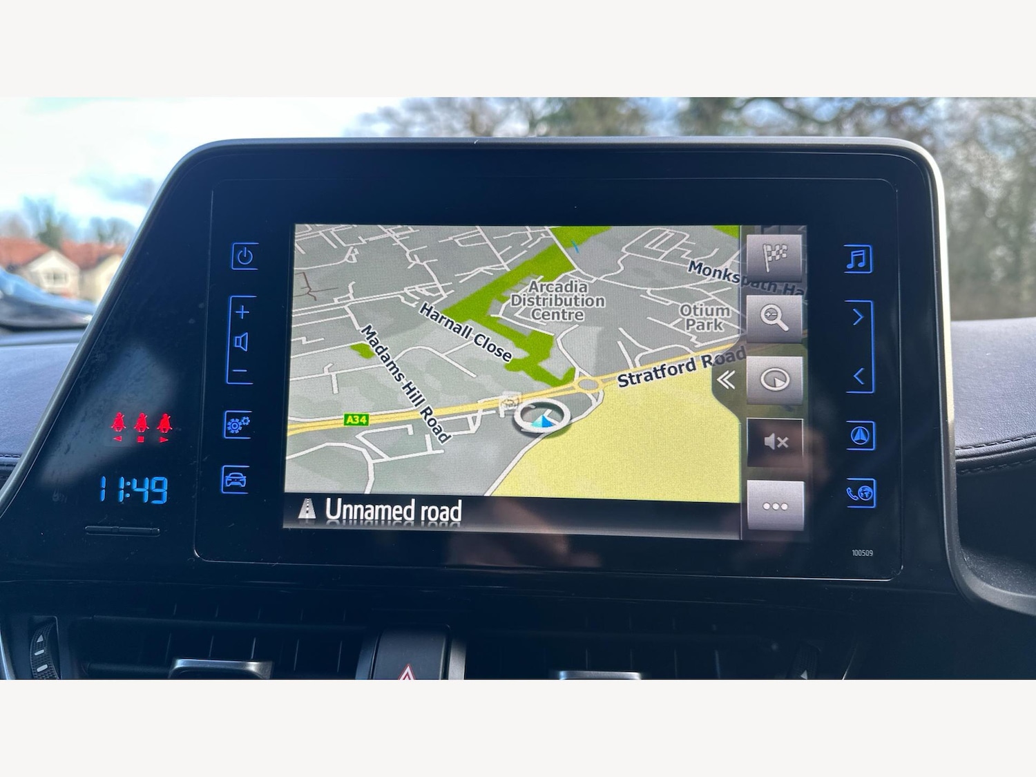 Used Toyota C-HR 2017 for sale - 77400798: Photo 9