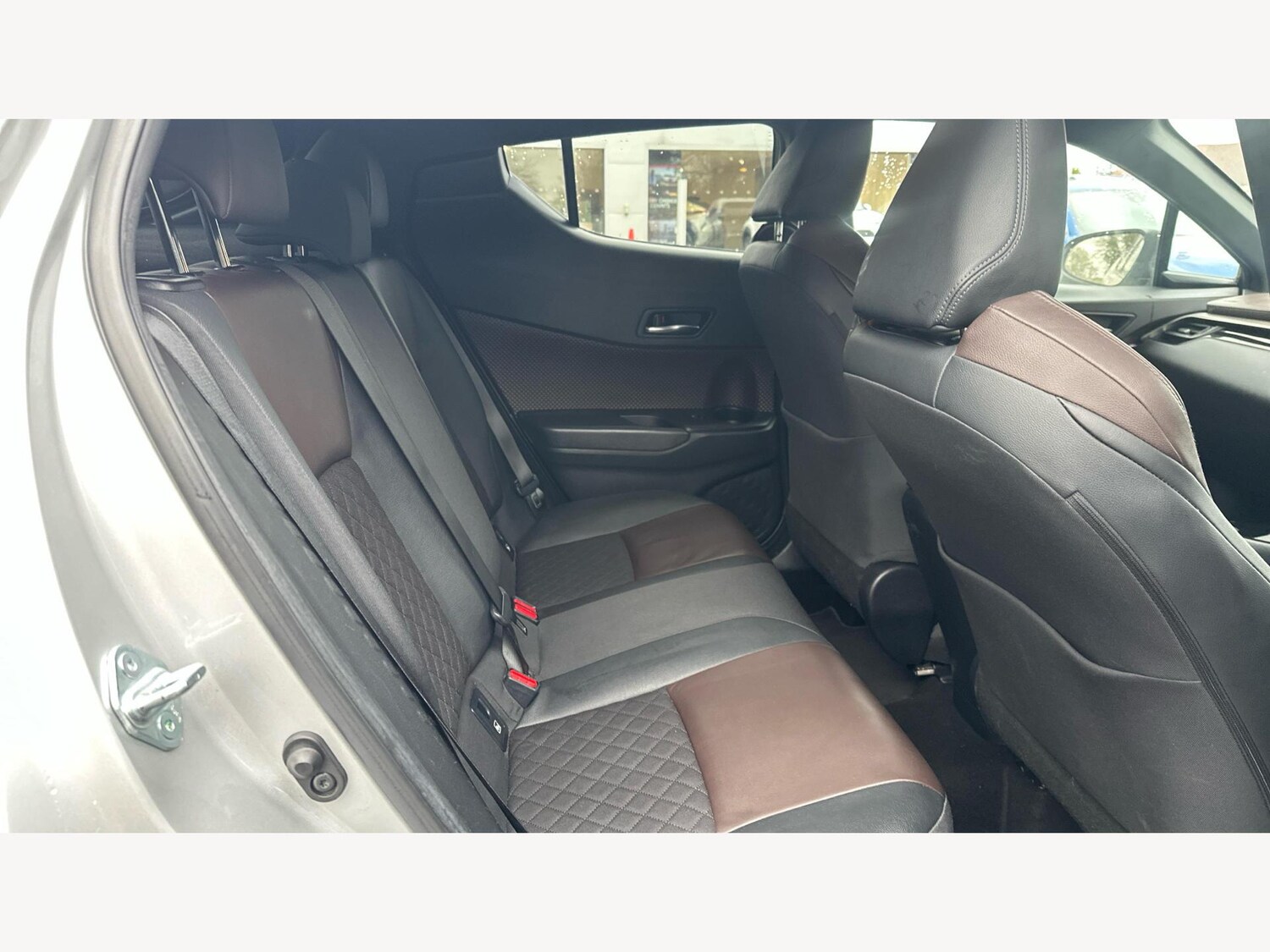 Used Toyota C-HR 2017 for sale - 77400900: Photo 14