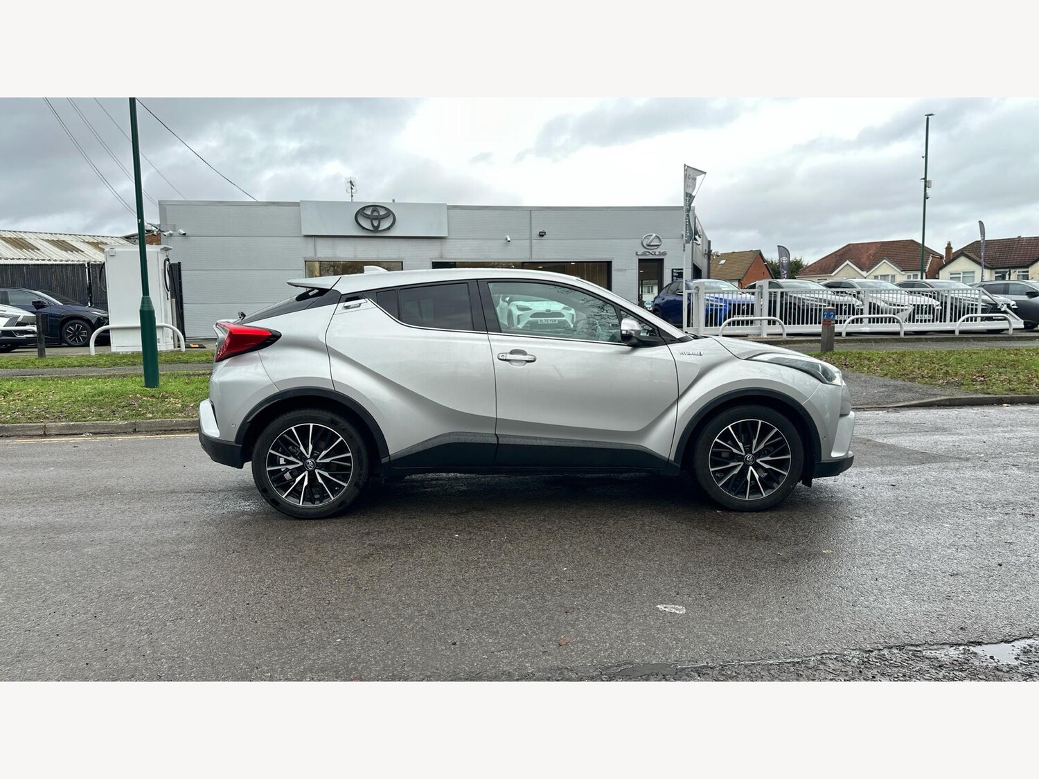 Used Toyota C-HR 2017 for sale - 77400900: Photo 18