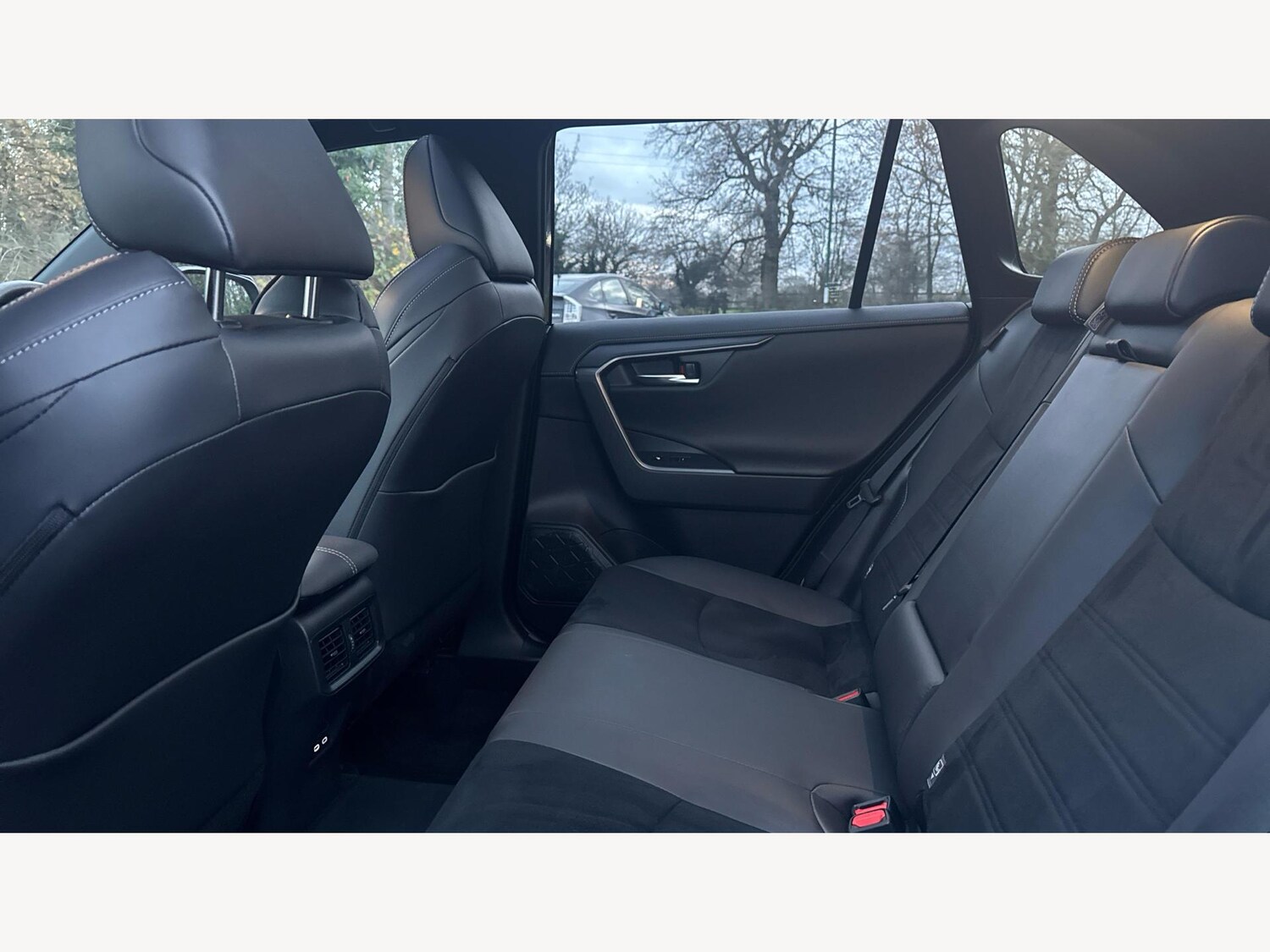 Used Toyota RAV4 2025 for sale - 76952262: Photo 15