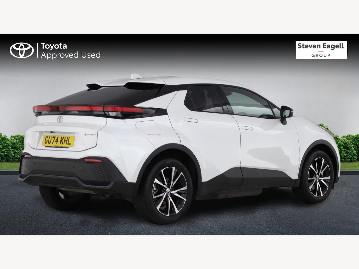 Used Toyota C-HR 2024 for sale - 76370830: Photo 2