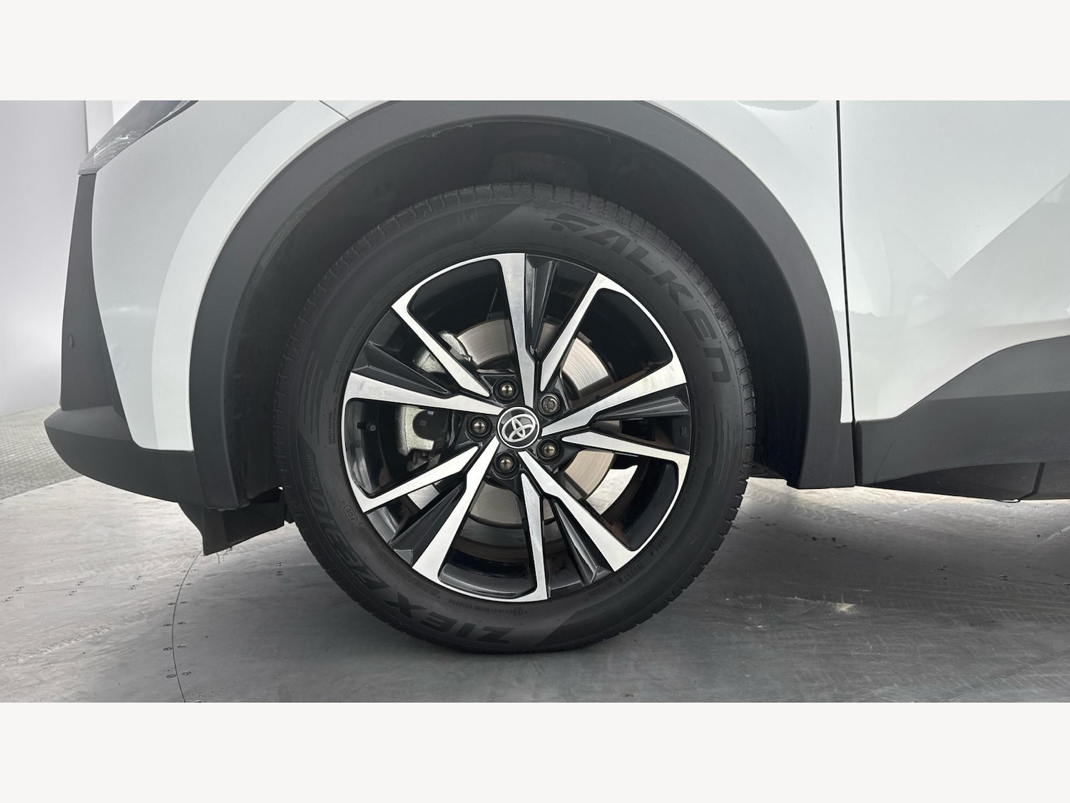 Used Toyota C-HR 2024 for sale - 76370830: Photo 20