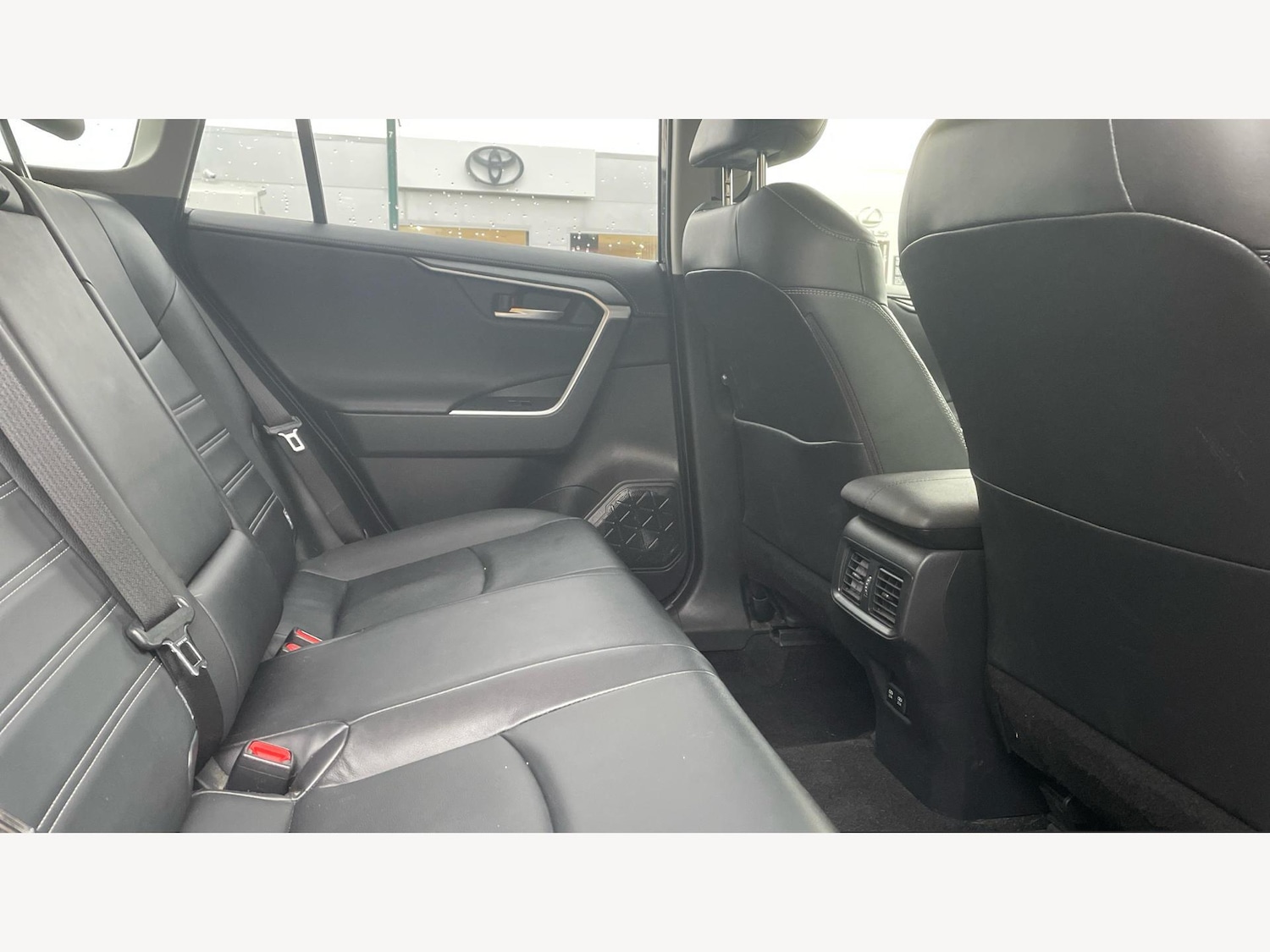 Used Toyota RAV4 2021 for sale - 76377751: Photo 14