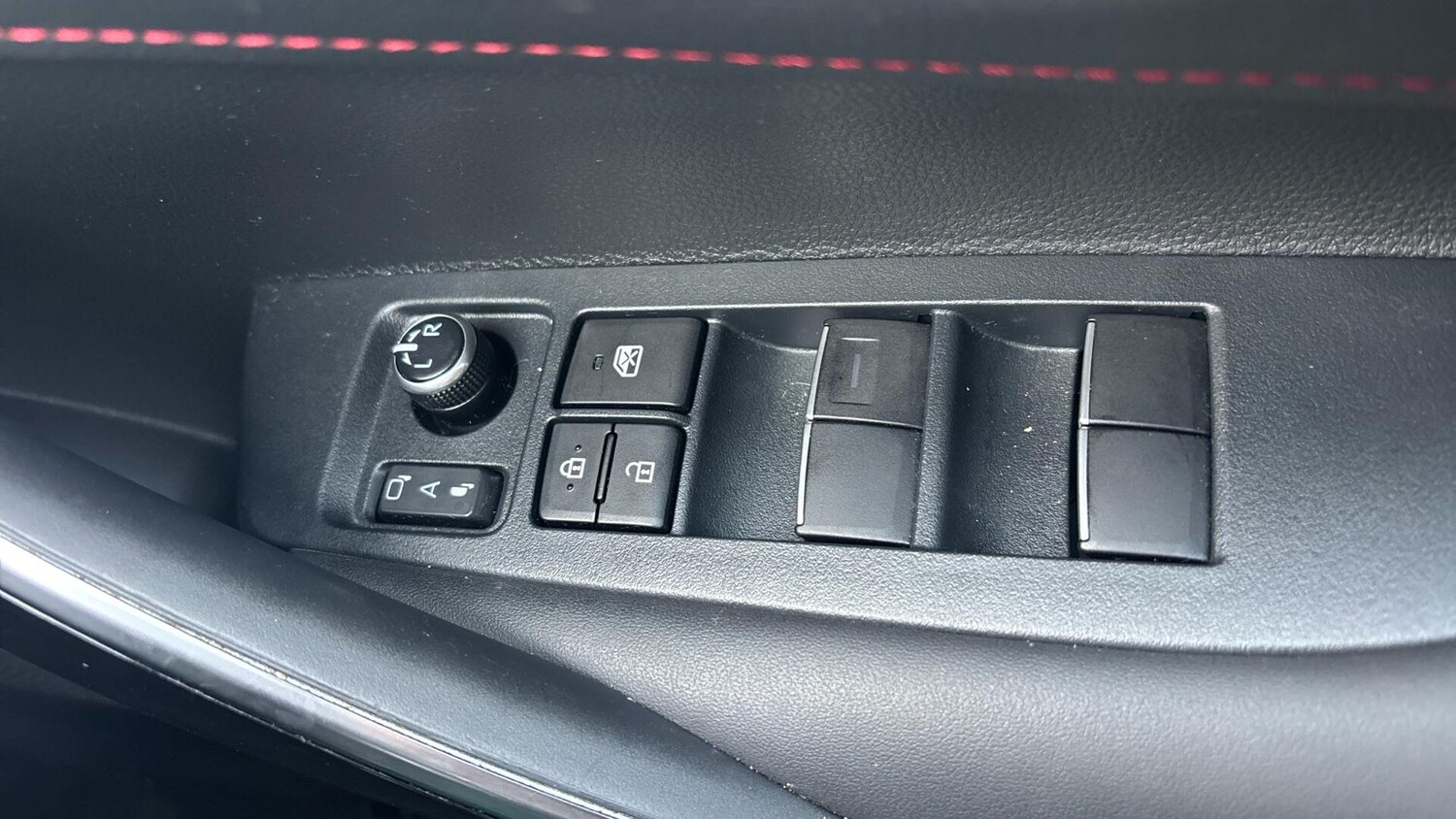 Used Toyota Corolla for sale - 77957312: Photo 32