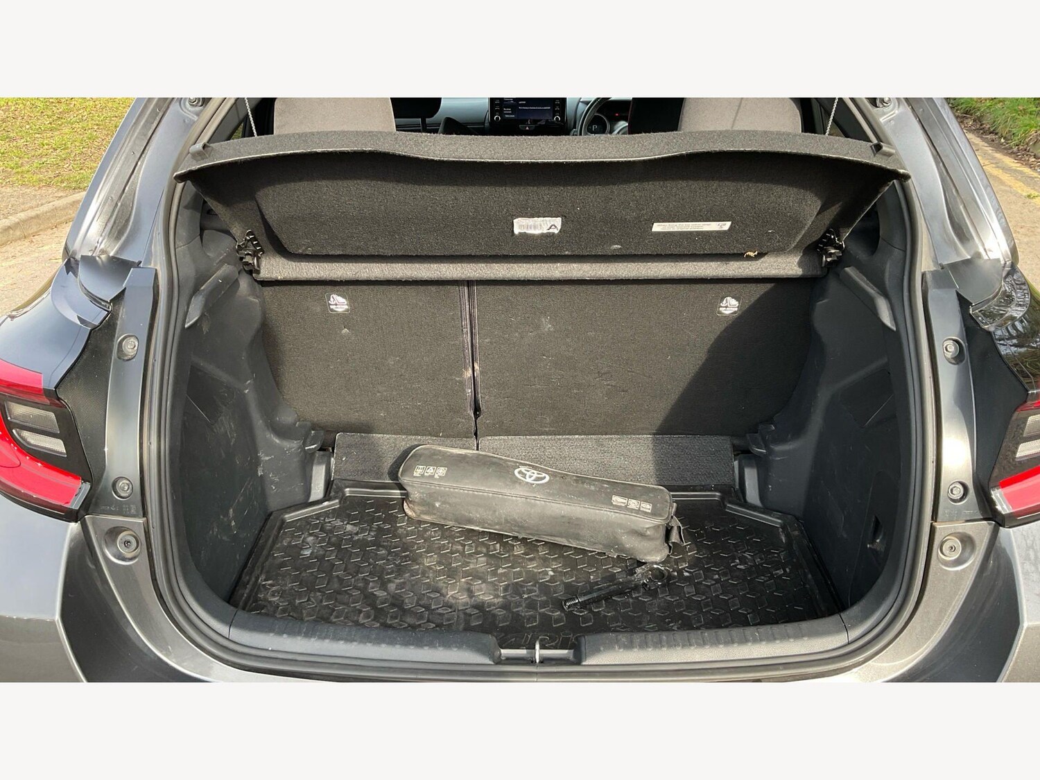 Used Toyota Yaris 2023 for sale - 78034394: Photo 16