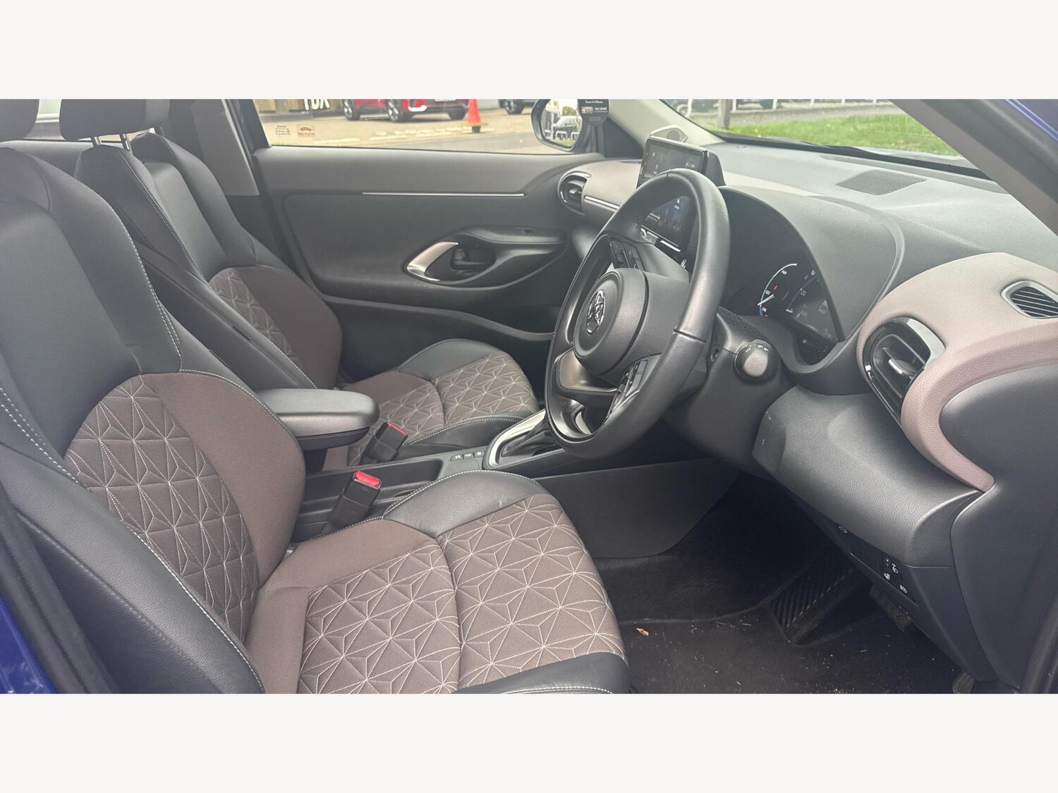 Used Toyota Yaris Cross 2022 for sale - 76167454: Photo 13