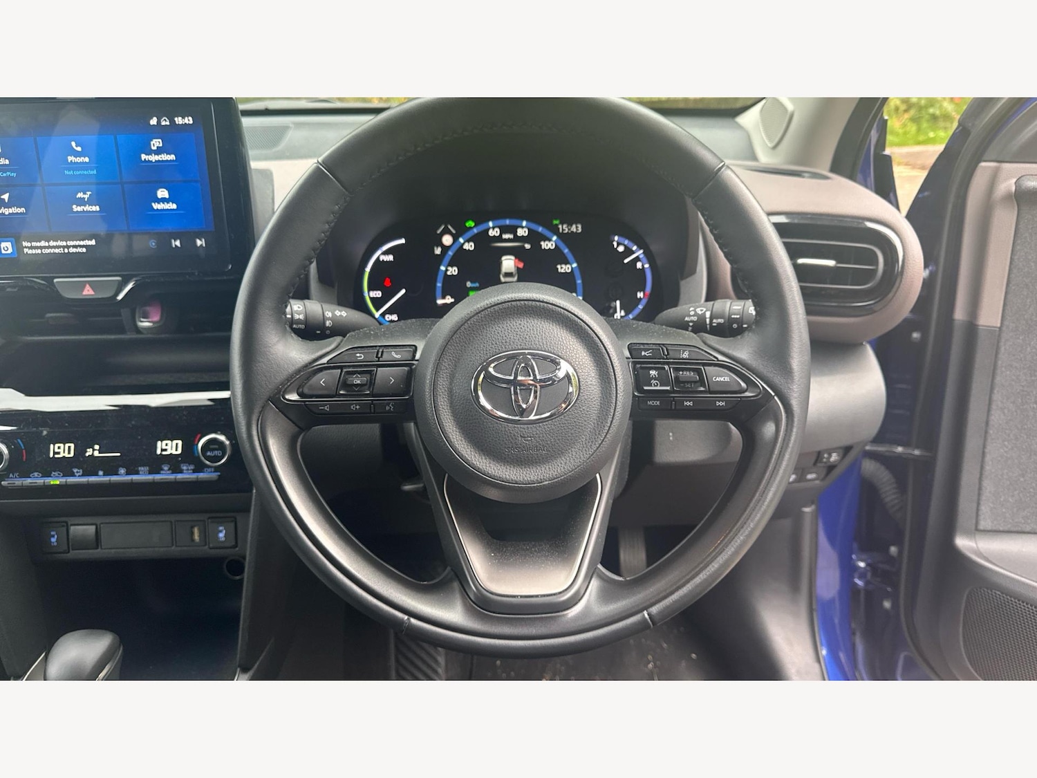 Used Toyota Yaris Cross 2022 for sale - 76167454: Photo 8