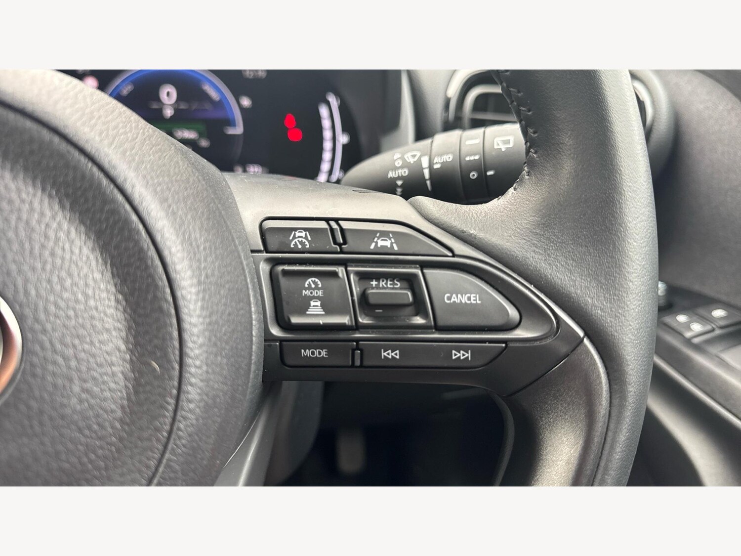 Used Toyota Yaris Cross 2025 for sale - 77400459: Photo 25