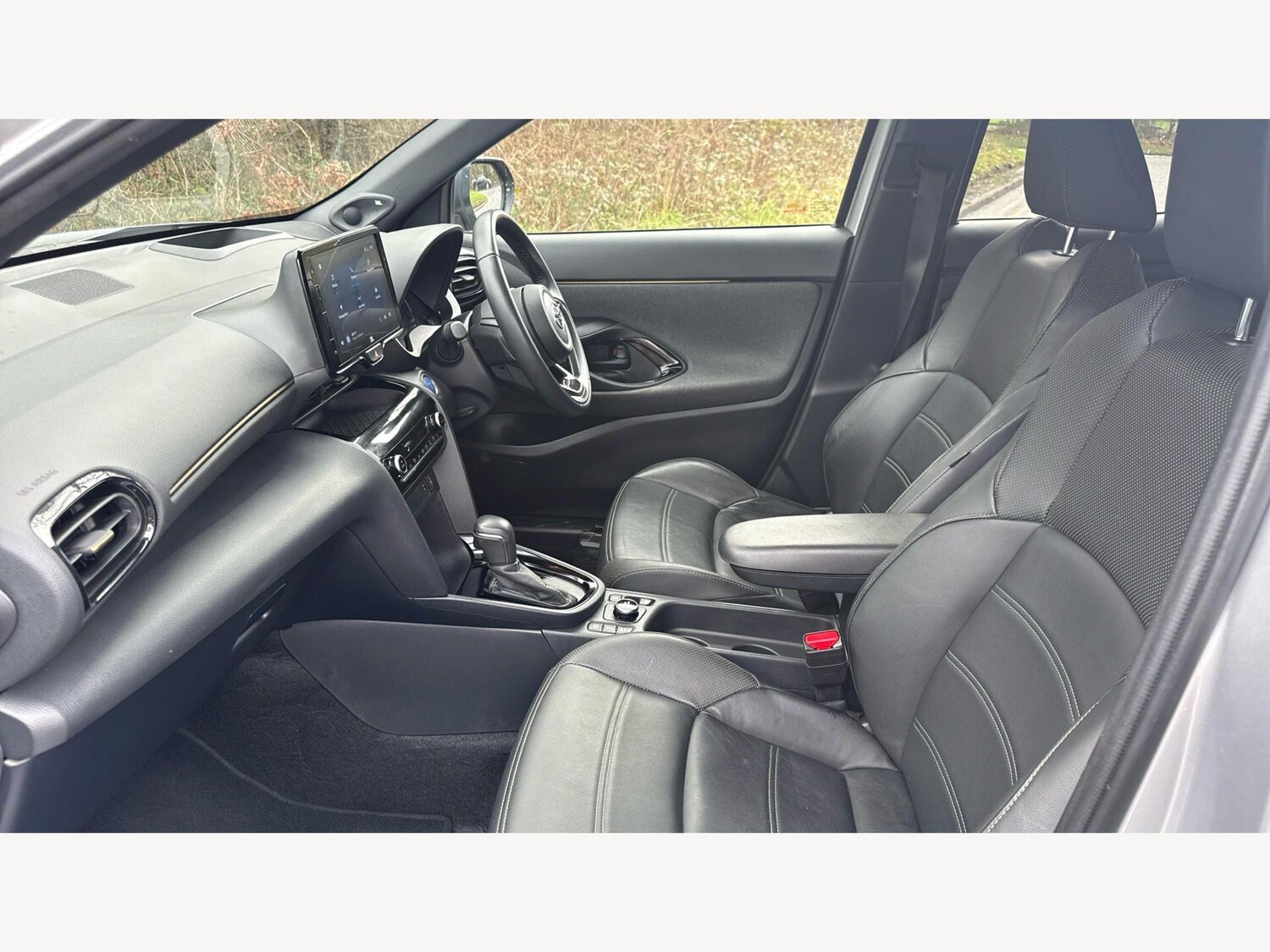 Used Toyota Yaris Cross 2022 for sale - 77637891: Photo 12