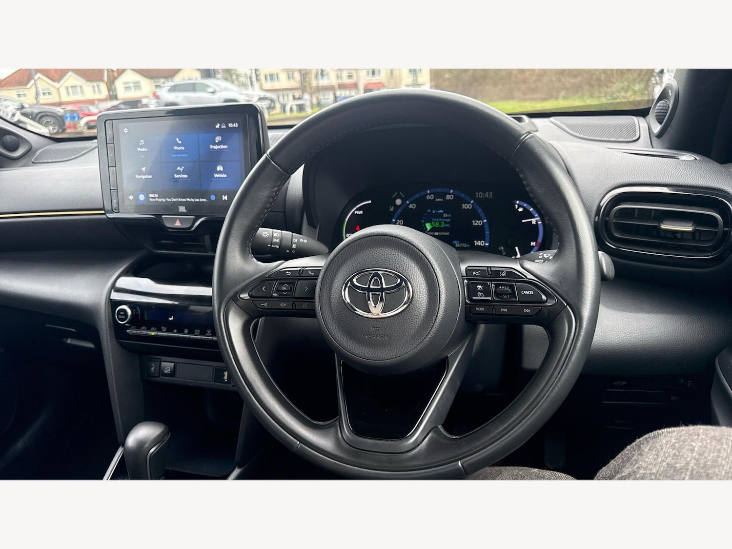 Used Toyota Yaris Cross 2022 for sale - 77637891: Photo 8