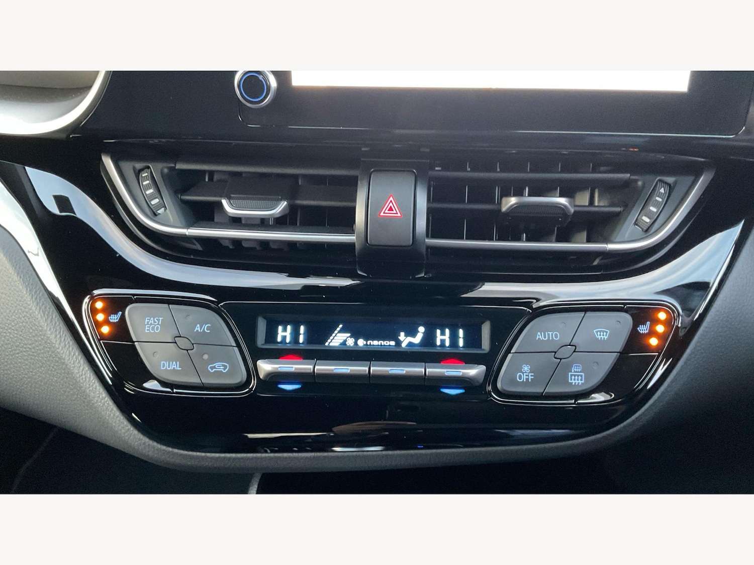 Used Toyota C-HR 2023 for sale - 77163182: Photo 25