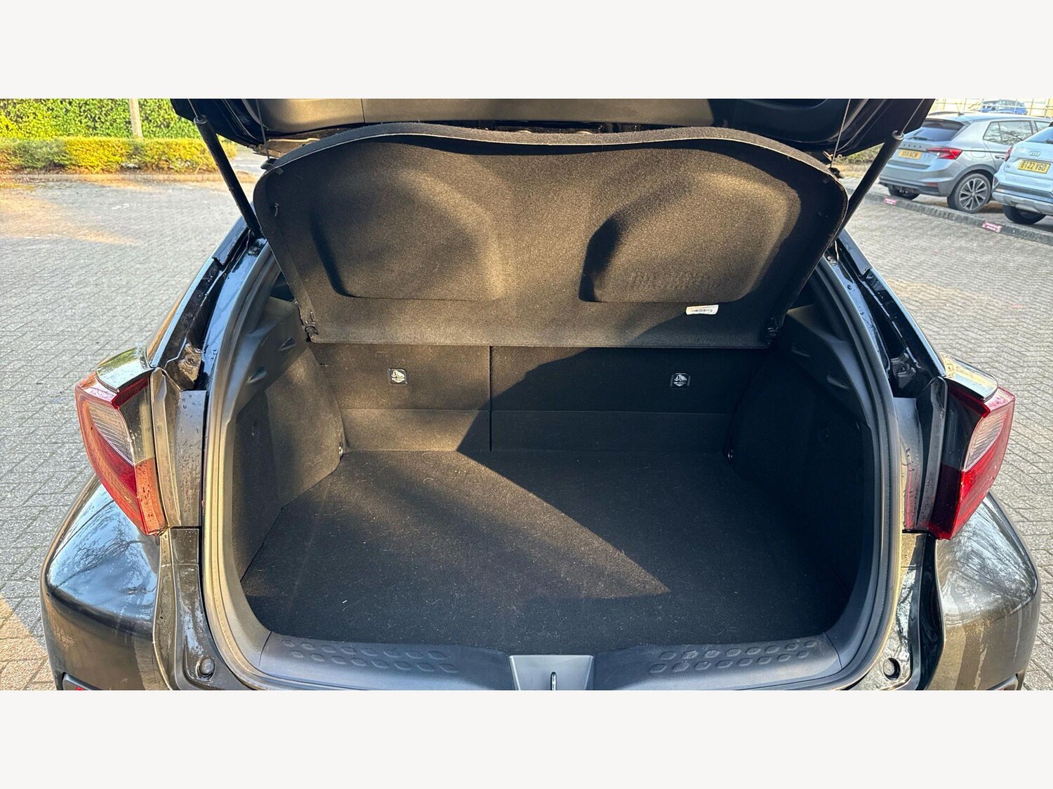 Used Toyota C-HR 2022 for sale - 77768748: Photo 16