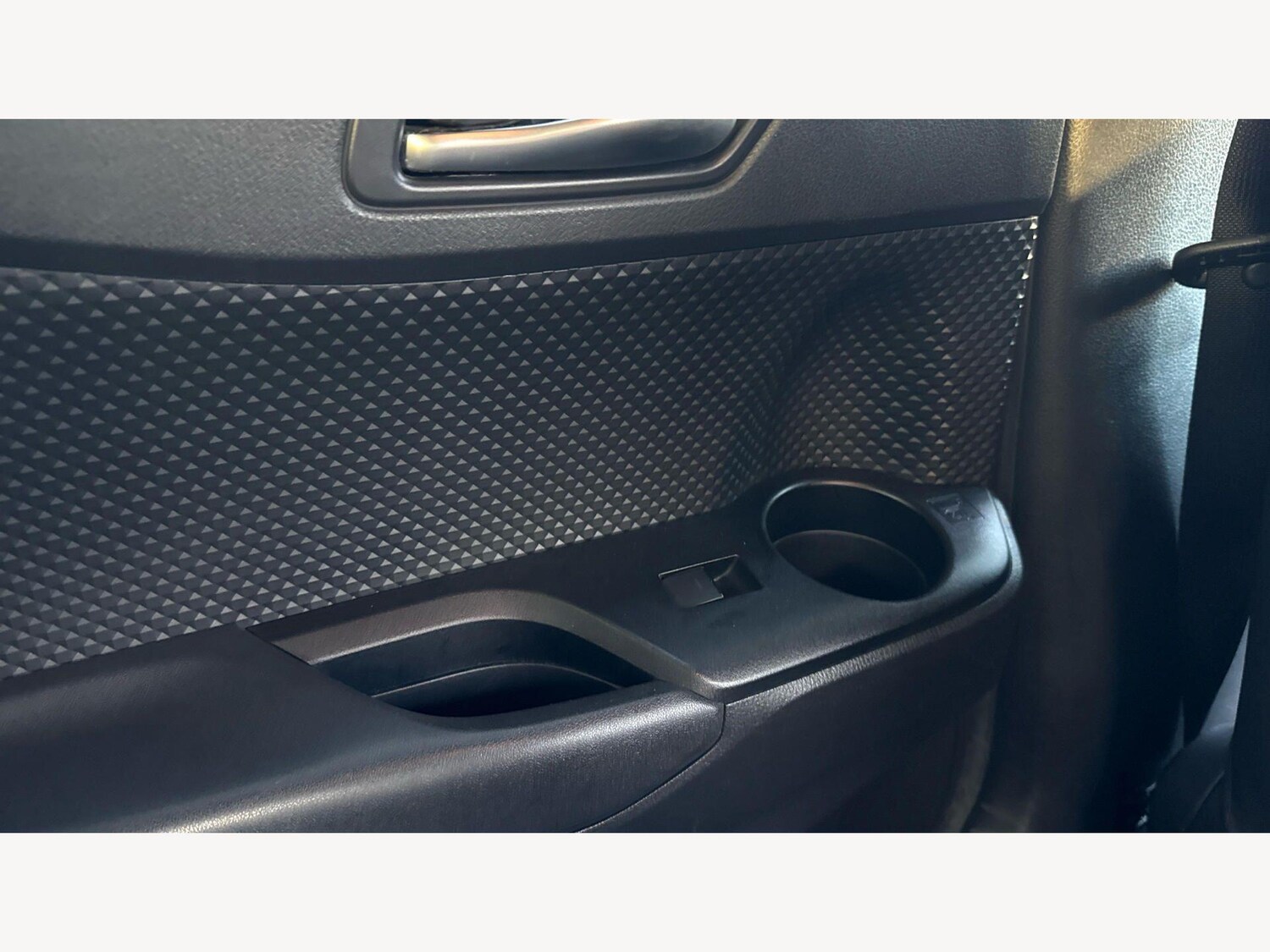 Used Toyota C-HR 2022 for sale - 77768748: Photo 31