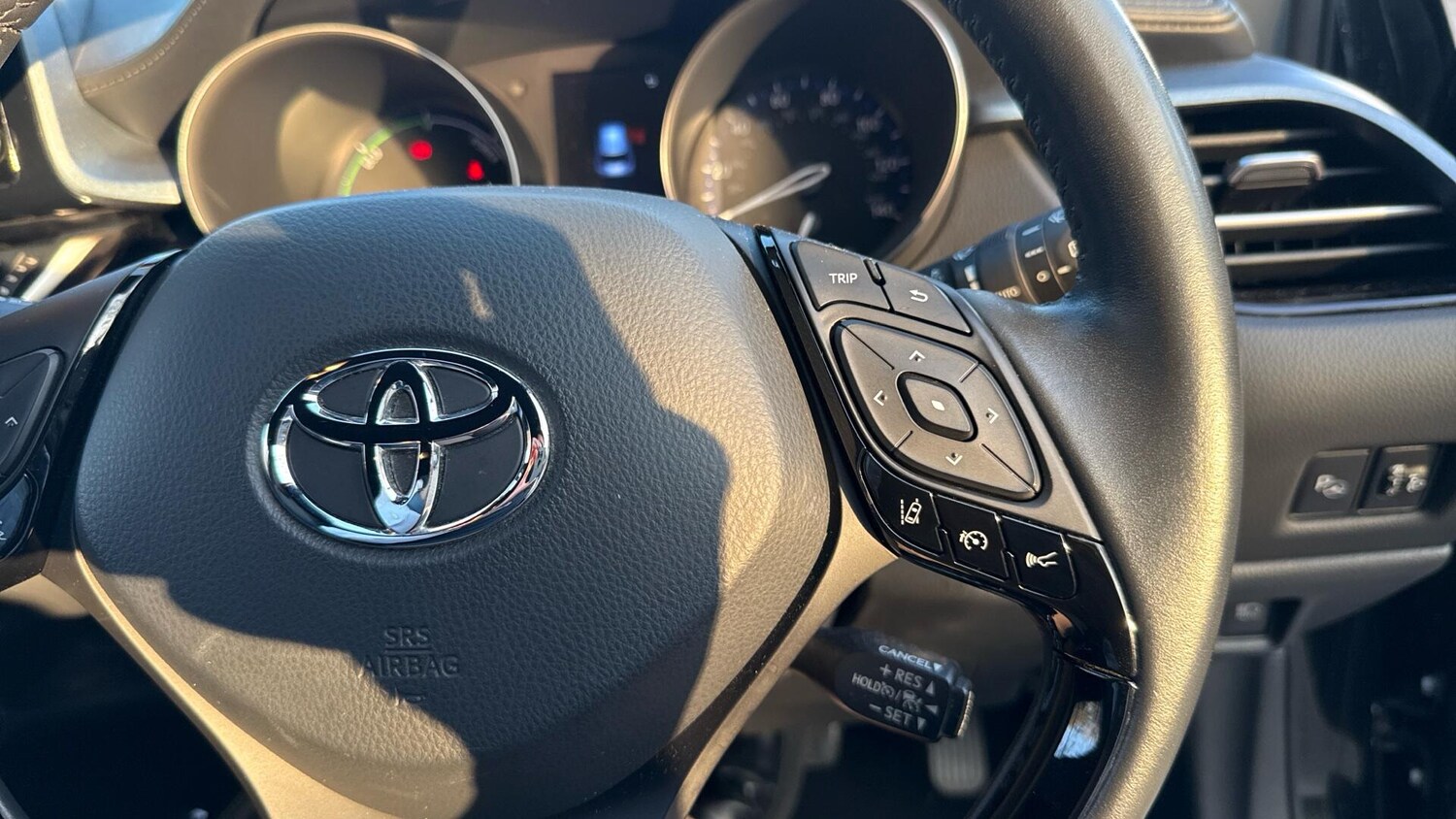 Used Toyota C-HR 2022 for sale - 77768748: Photo 38