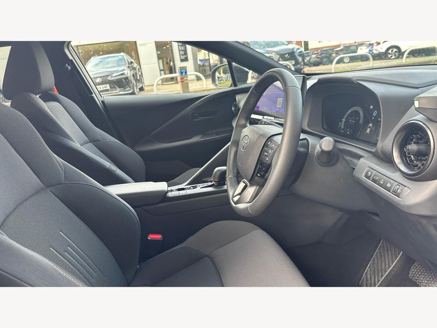 Used Toyota C-HR 2025 for sale - 76269999: Photo 13