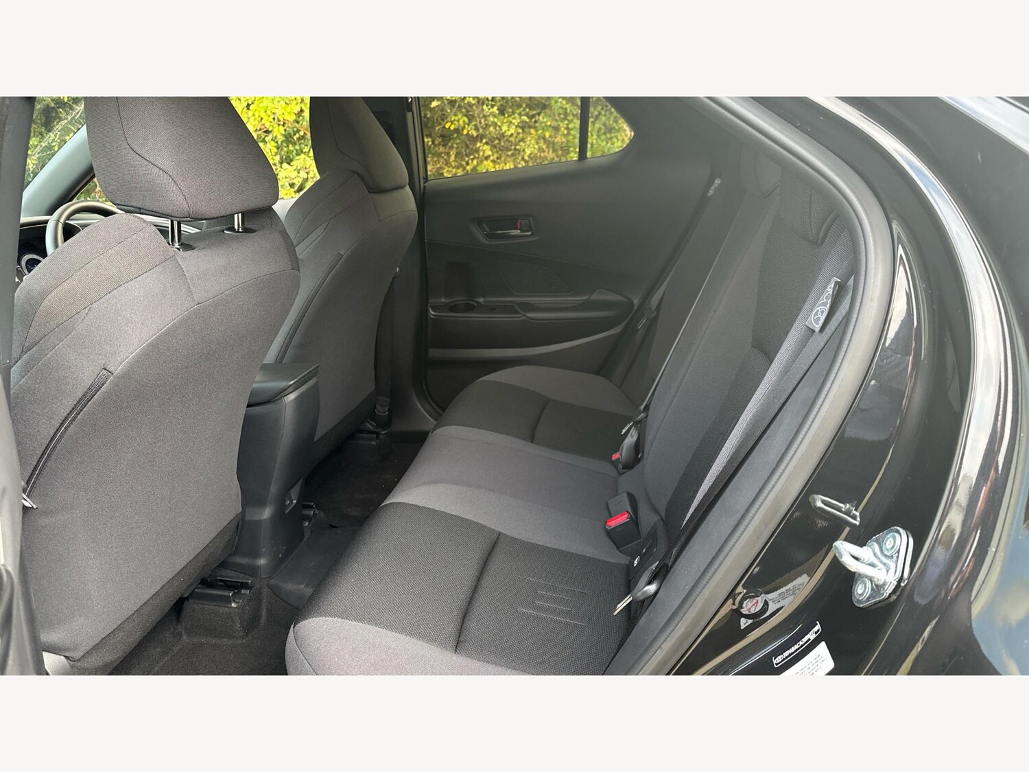 Used Toyota C-HR 2025 for sale - 76269999: Photo 15