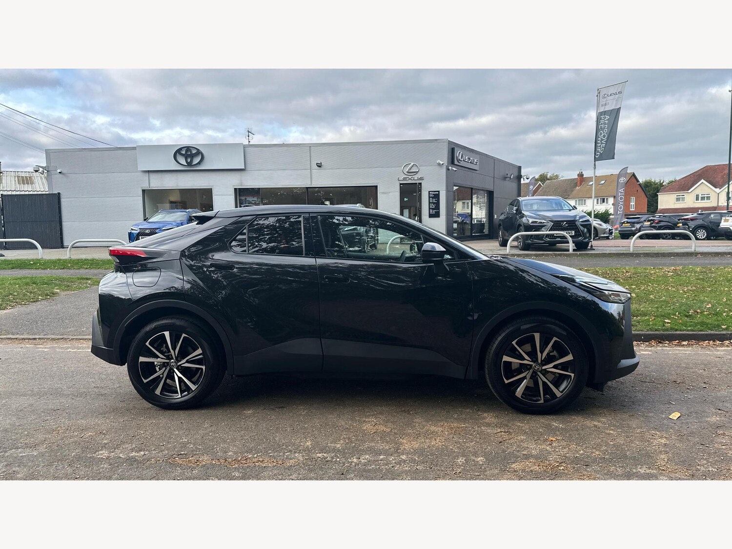 Used Toyota C-HR 2025 for sale - 76269999: Photo 18