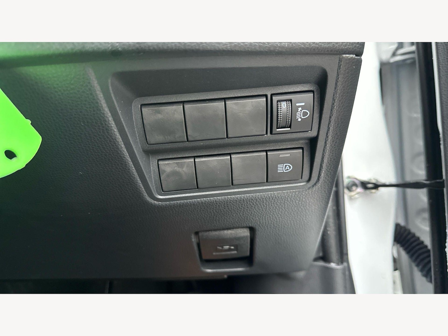 Used Toyota Yaris for sale - 77625704: Photo 29