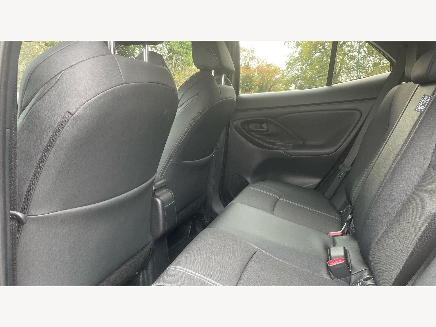 Used Toyota Yaris Cross 2024 for sale - 76377233: Photo 15