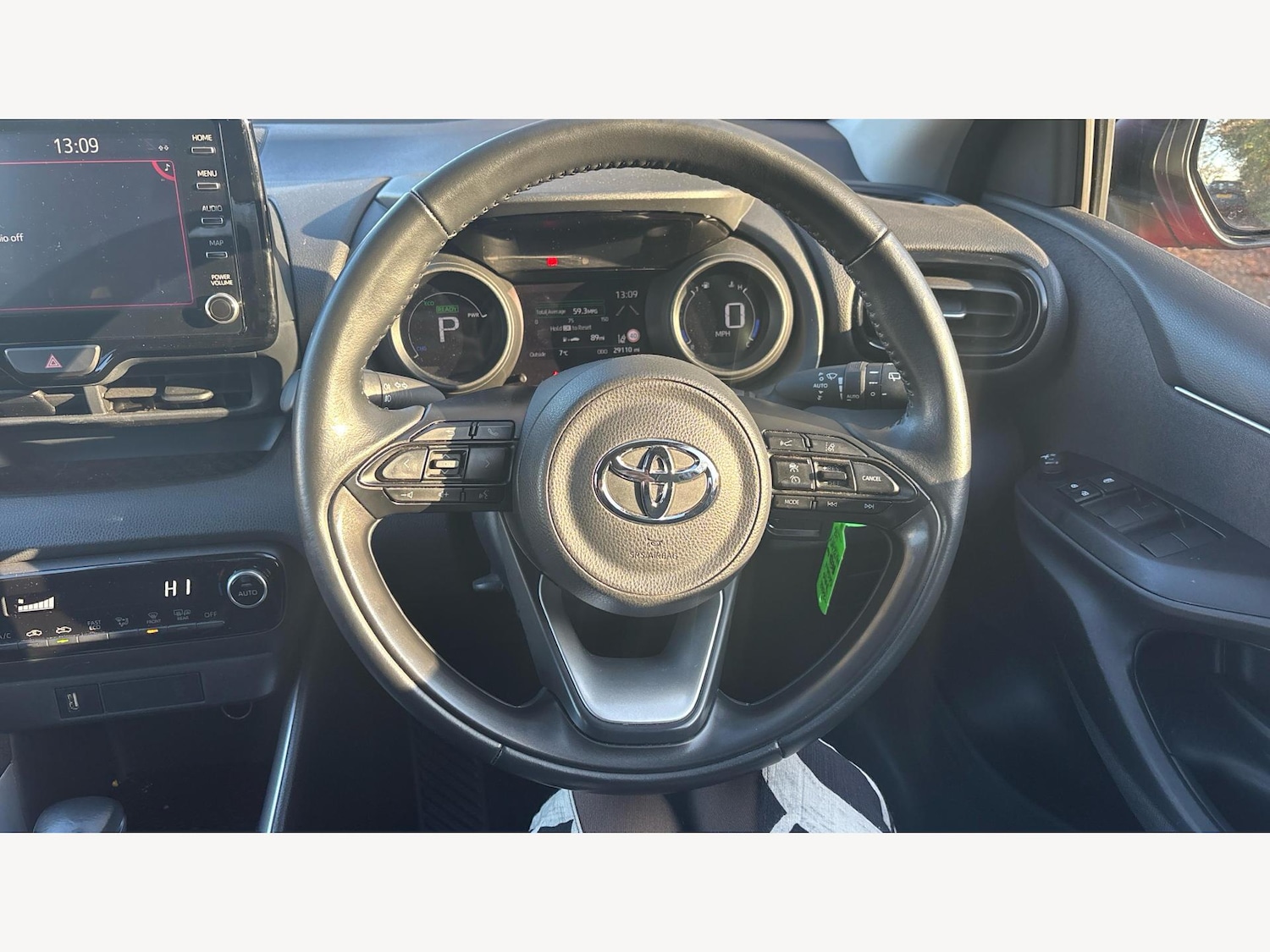 Used Toyota Yaris 2022 for sale - 77097367: Photo 8
