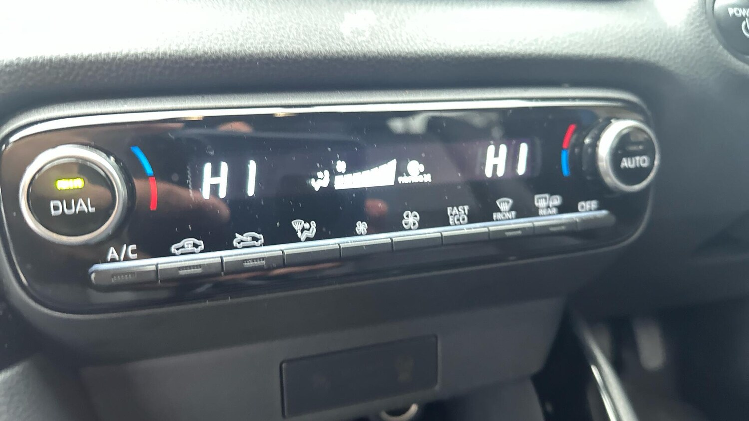 Used Toyota Yaris for sale - 77753674: Photo 33