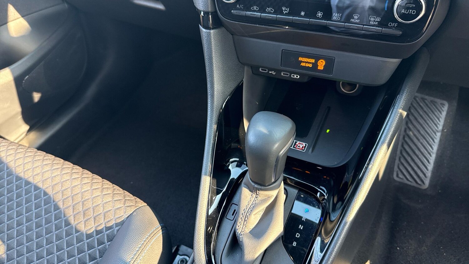 Used Toyota Yaris for sale - 77753674: Photo 38