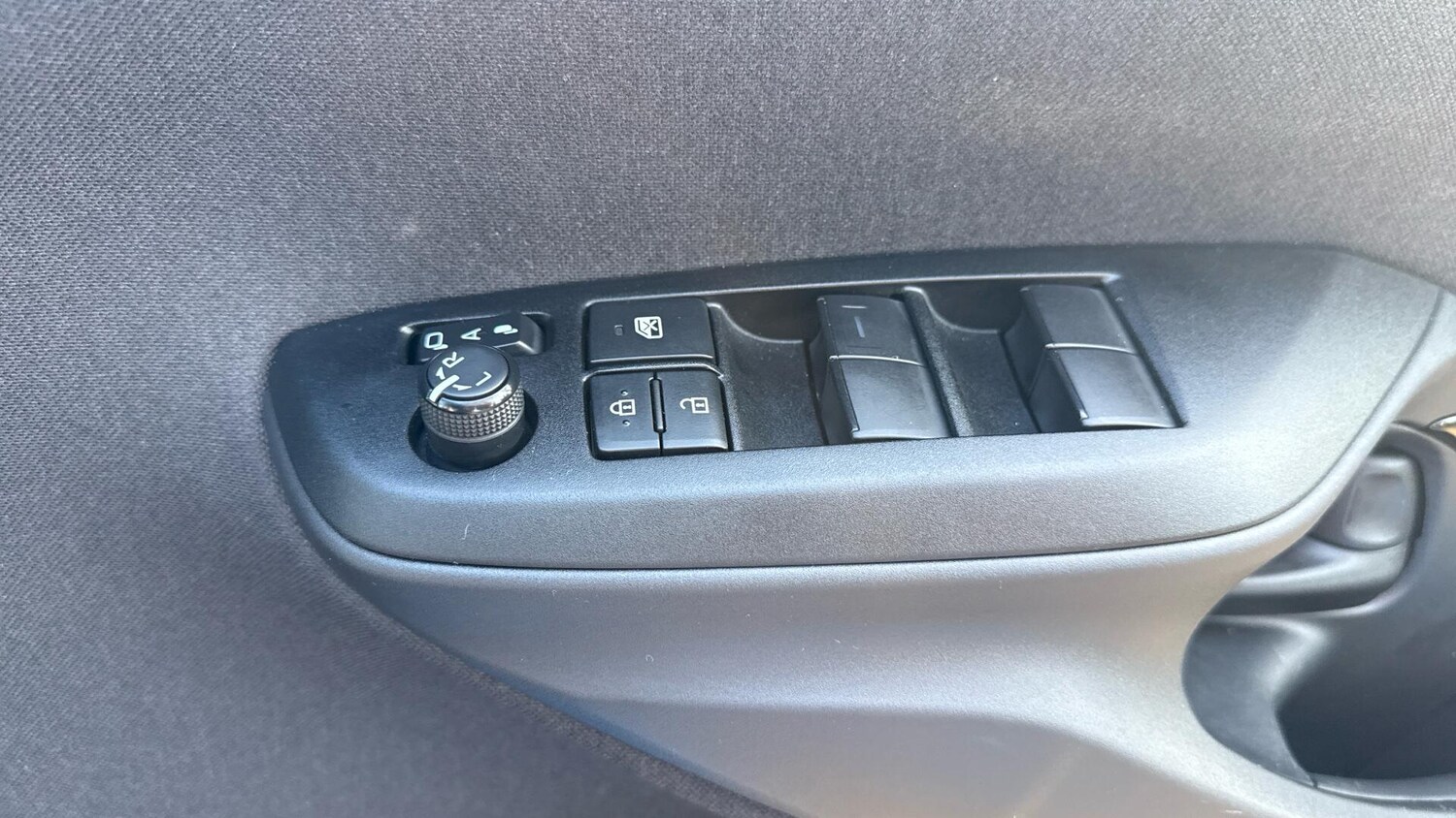 Used Toyota Yaris for sale - 77753674: Photo 39