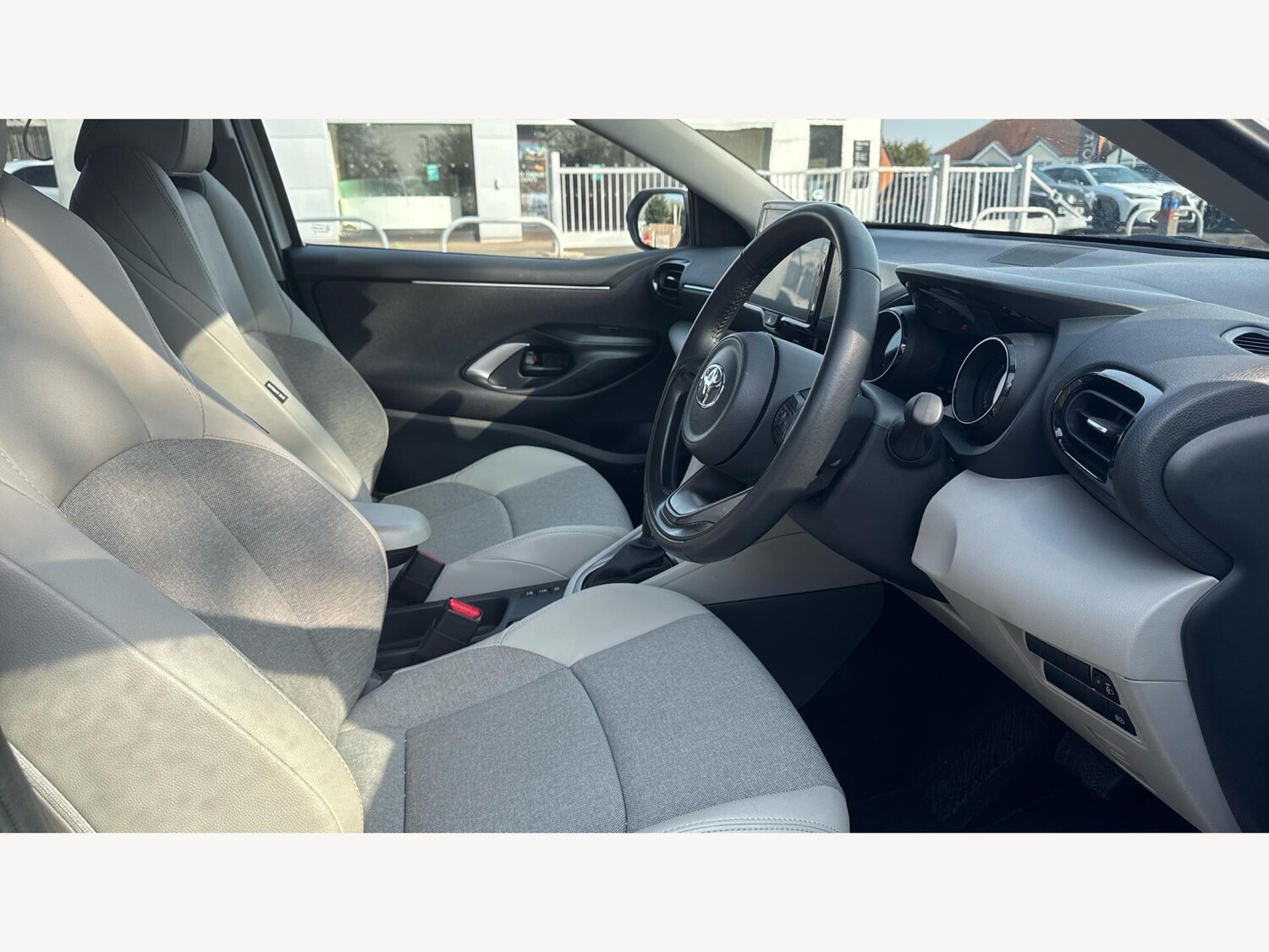 Used Toyota Yaris 2023 for sale - 78033871: Photo 13