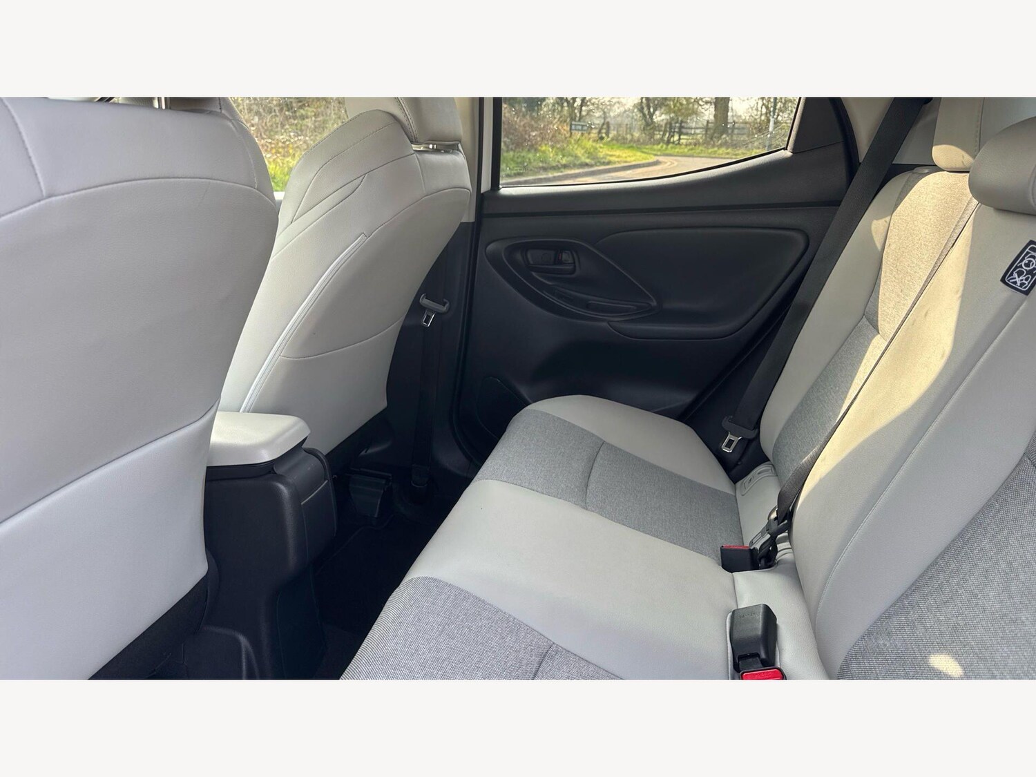 Used Toyota Yaris 2023 for sale - 78033871: Photo 15