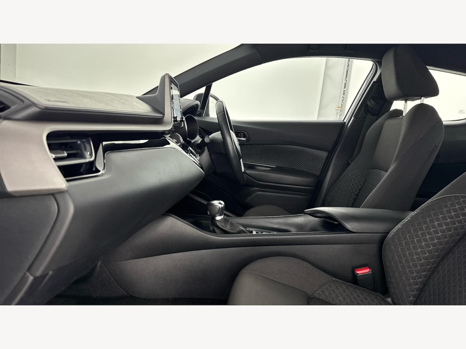 Used Toyota C-HR 2021 for sale - 77162853: Photo 12