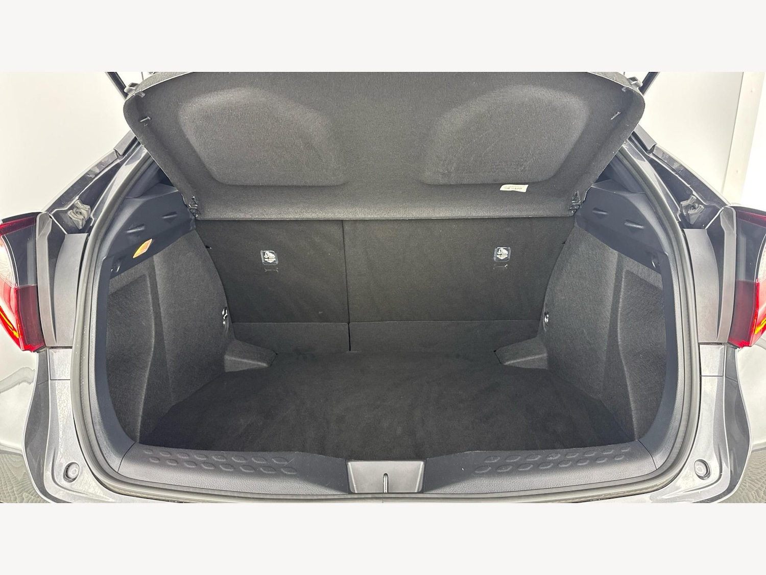 Used Toyota C-HR 2021 for sale - 77162853: Photo 16