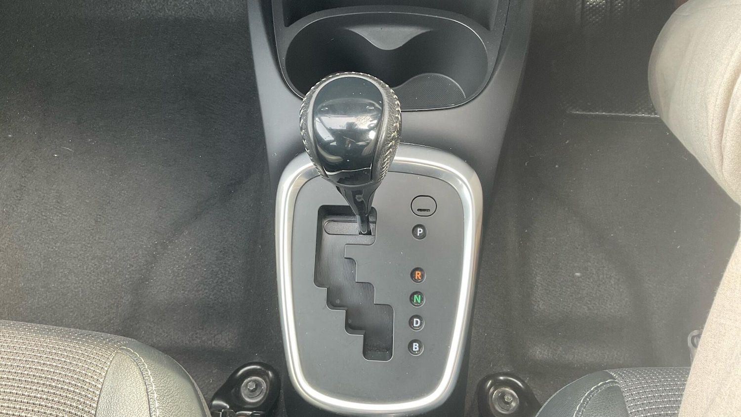 Used Toyota Yaris 2019 for sale - 78034120: Photo 34