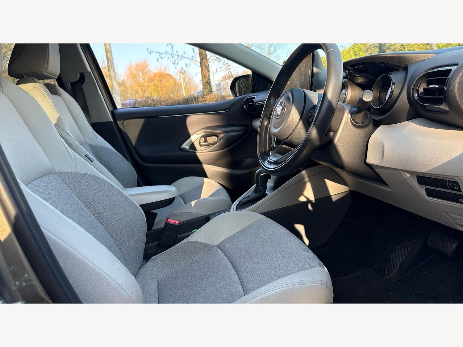 Used Toyota Yaris for sale - 77753982: Photo 13