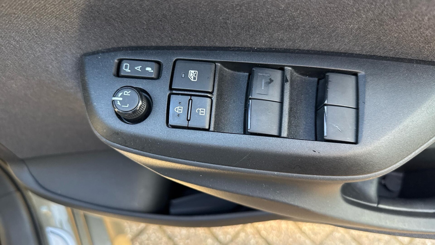 Used Toyota Yaris for sale - 77753982: Photo 32