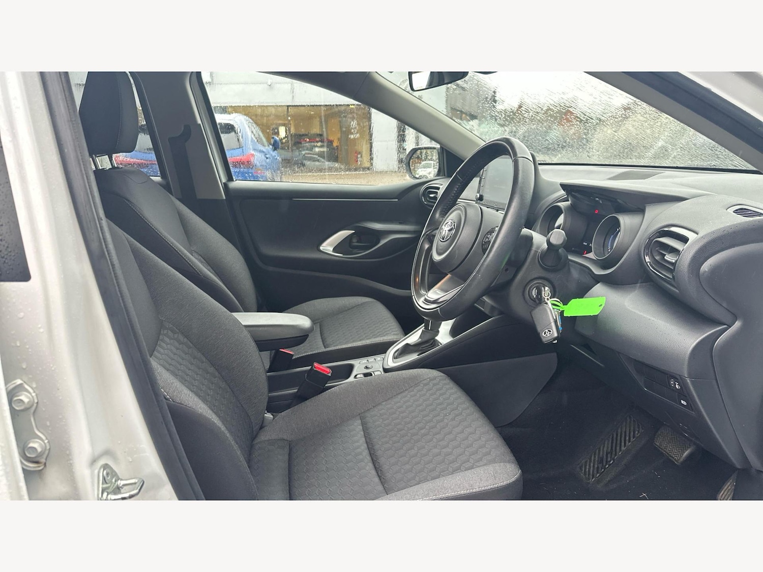 Used Toyota Yaris for sale - 77808280: Photo 13