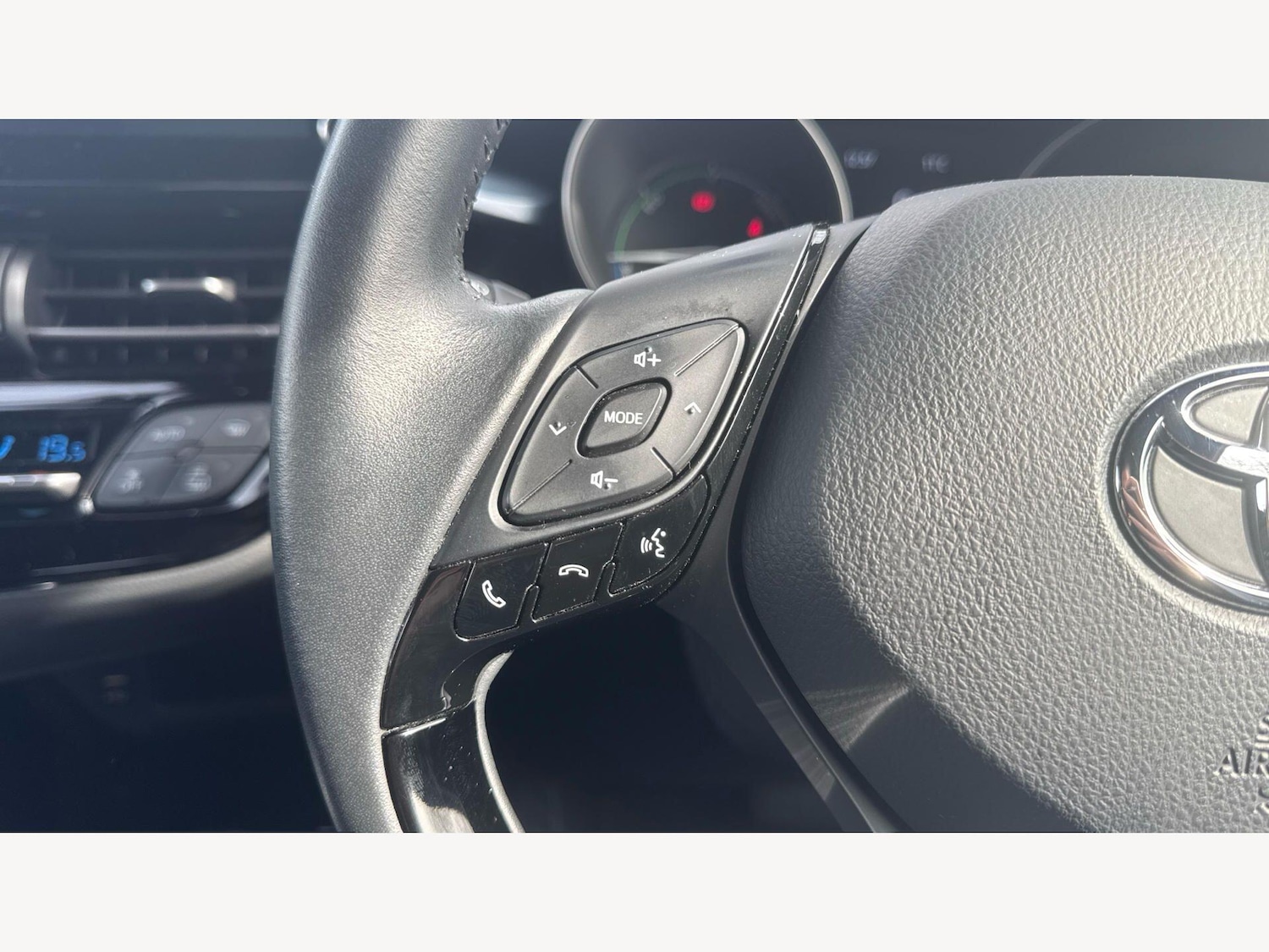 Used Toyota C-HR for sale - 78034213: Photo 22