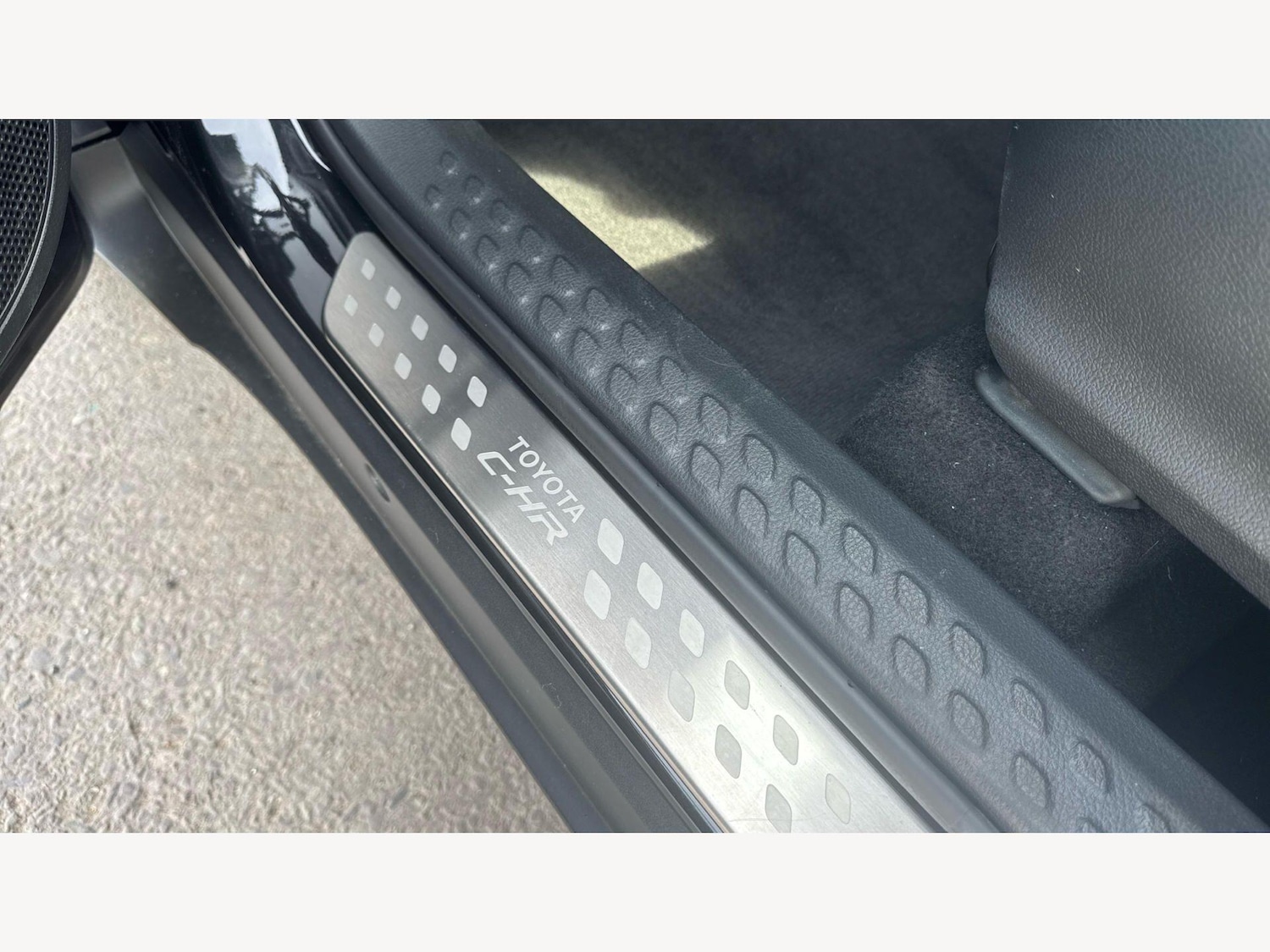 Used Toyota C-HR for sale - 78034213: Photo 31