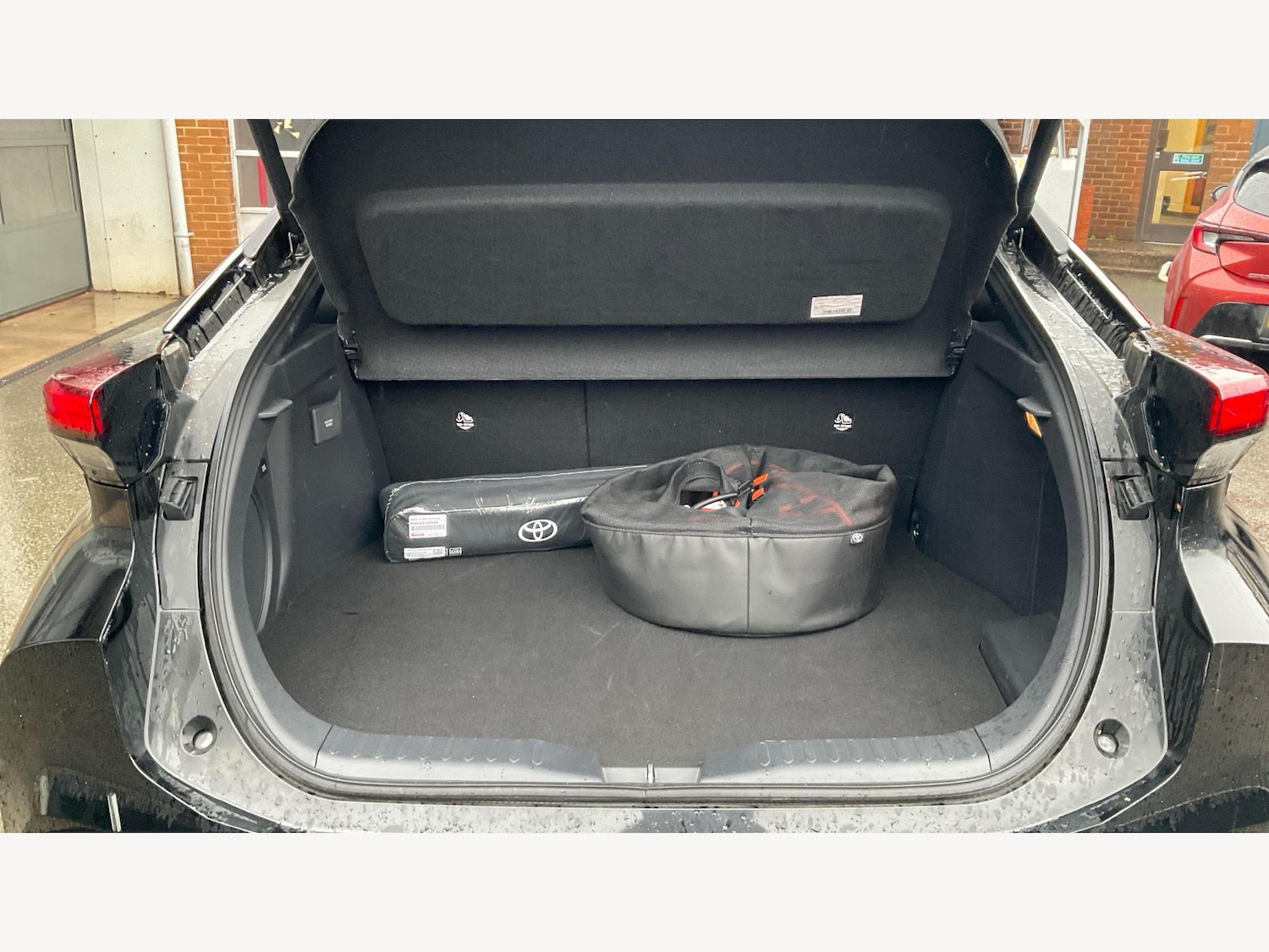 Used Toyota C-HR 2024 for sale - 77097579: Photo 16