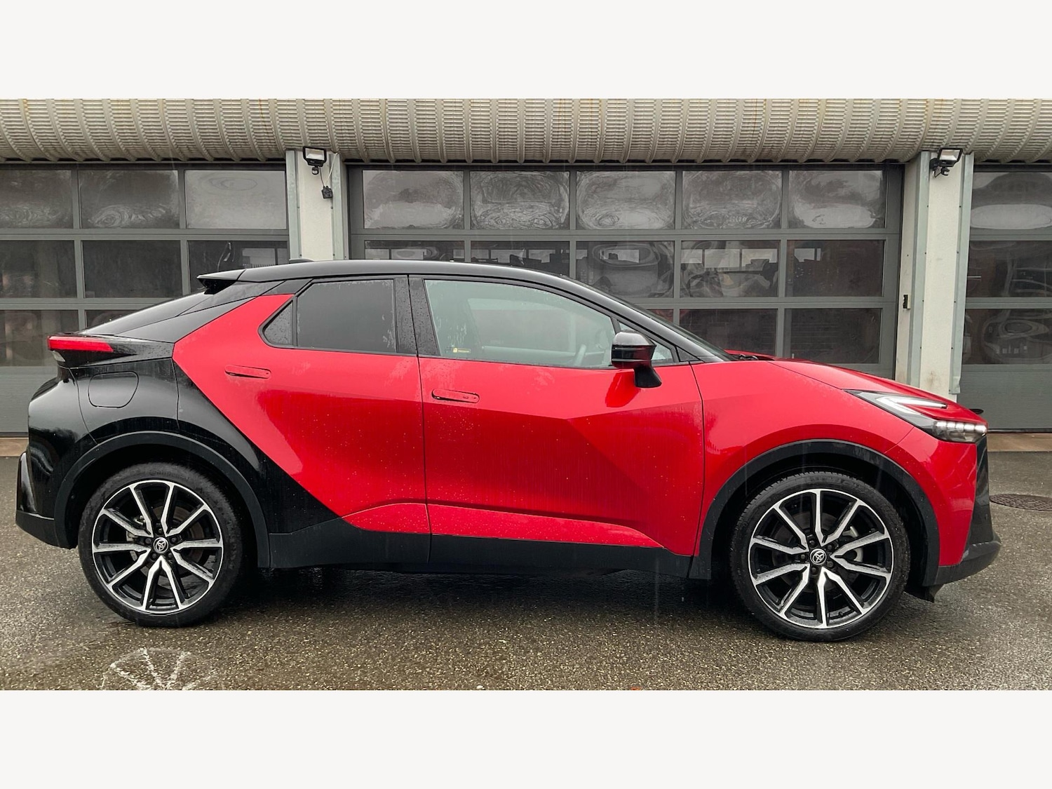 Used Toyota C-HR 2024 for sale - 77097579: Photo 18