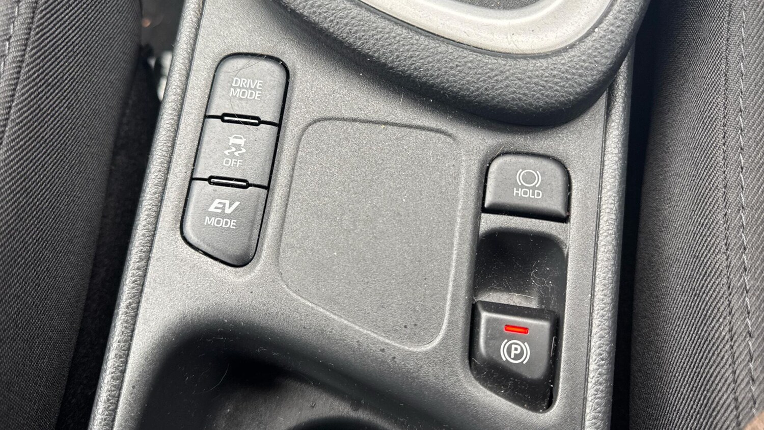 Used Toyota Yaris 2025 for sale - 77400533: Photo 32