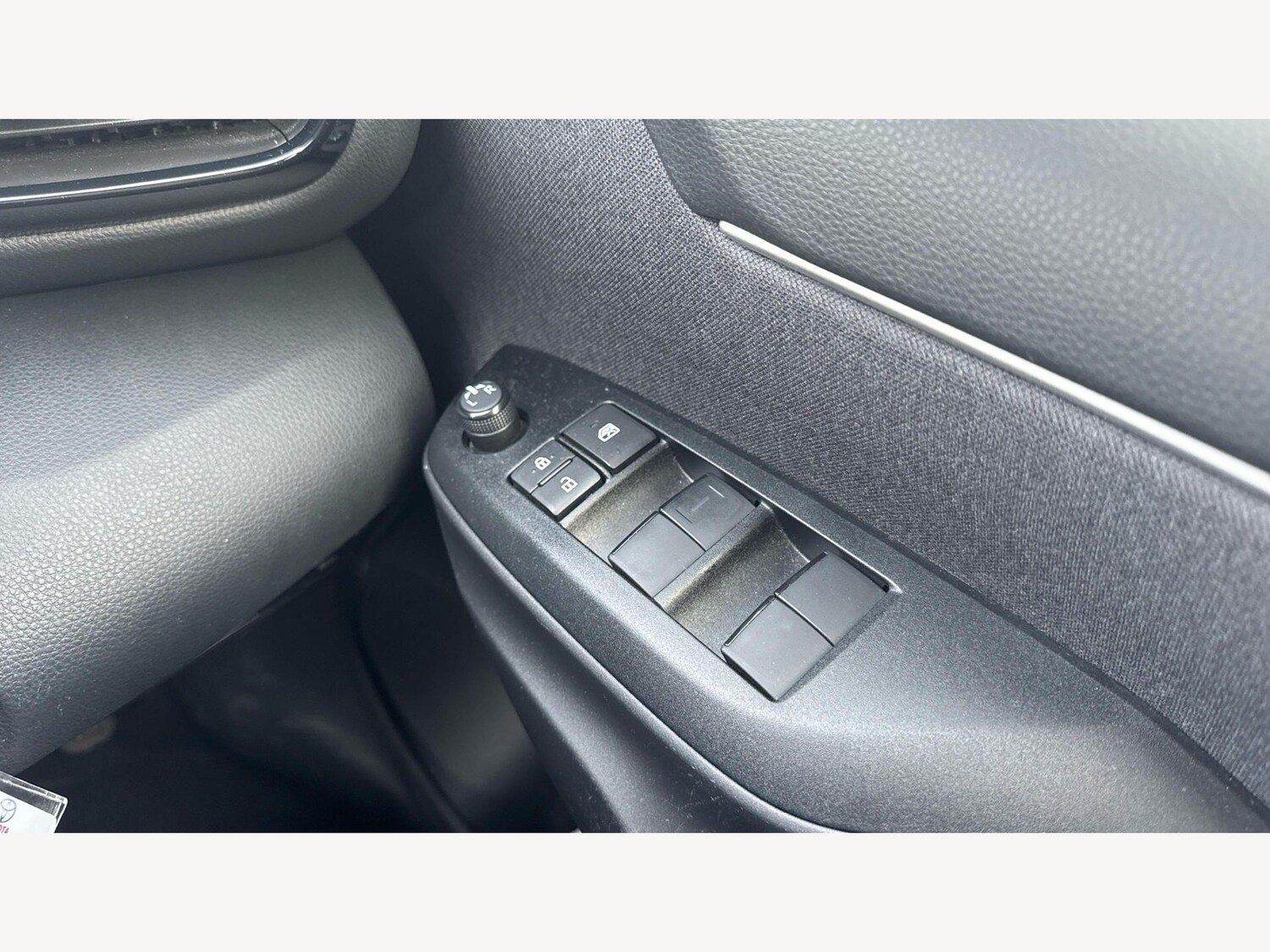 Used Toyota Yaris 2023 for sale - 78034227: Photo 24